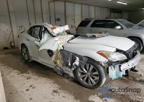 2012 Infiniti M37 z USA, uszkodzony, nr VIN JN1BY1AP2CM333304